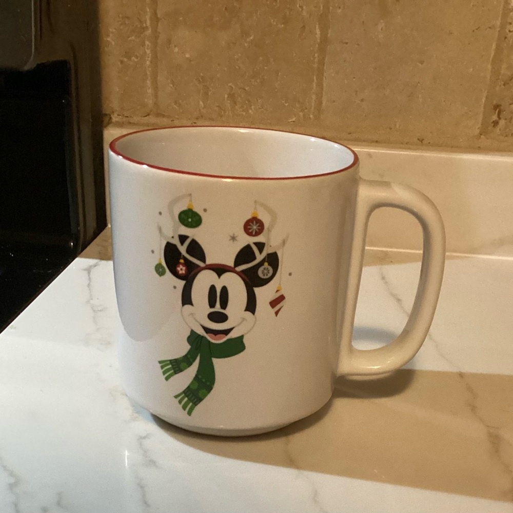 Disney White Merry and Bright Mickey Mouse Design - excellent condition!